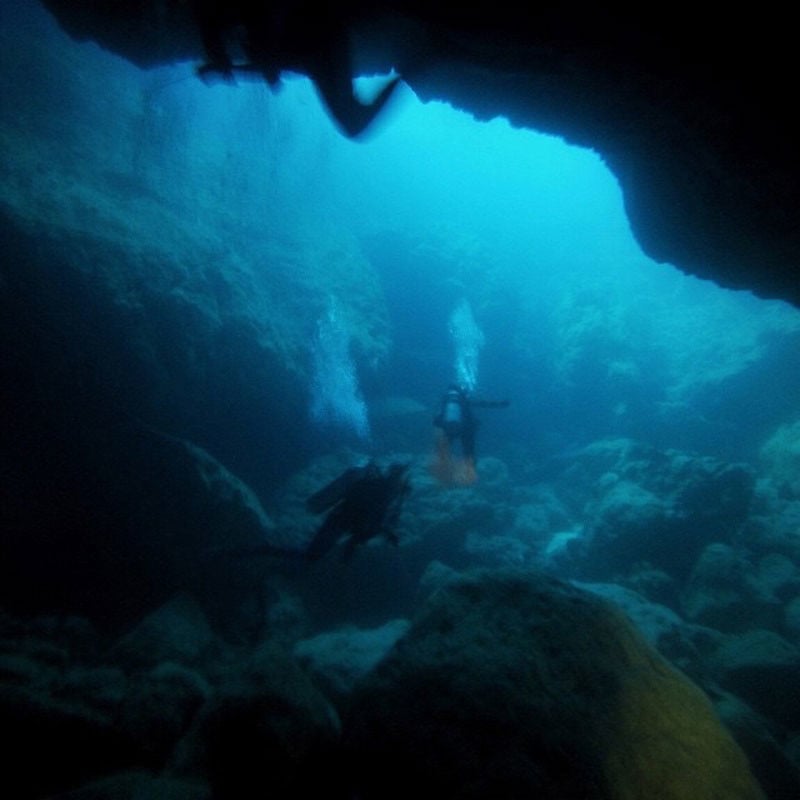 blue-hole-via-esperanza.putri