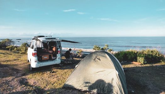 Puku Camper: Road trip around Bali!: Rent a hipster campervan in Bali and wake up anywhere you want as you sleep under the stars, by a lake and more from Rp. 749,000!