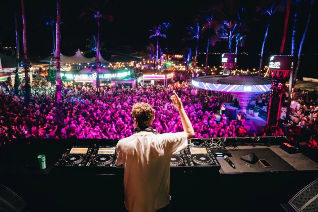 DJ performing to the crowd at FINNS New Year’s Eve 2025