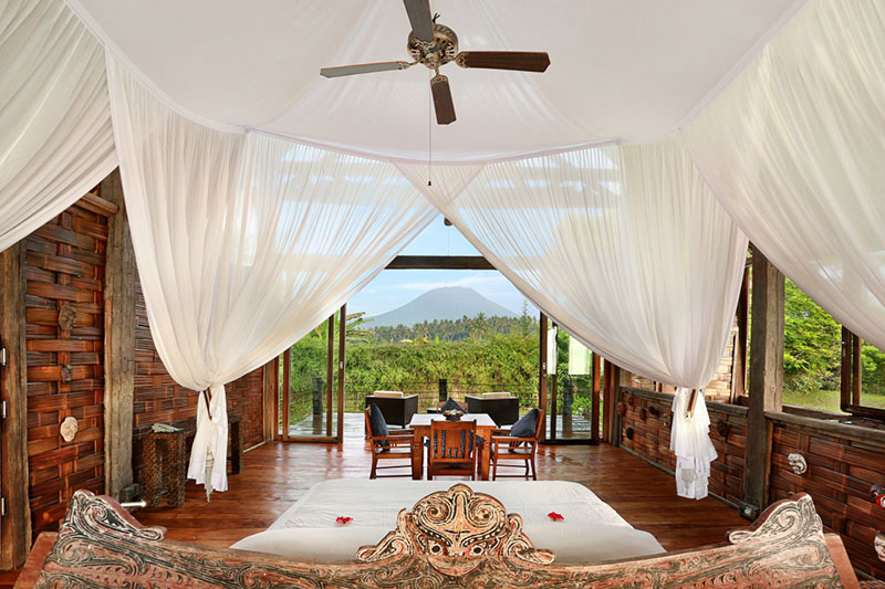 villa-agung-bedroom