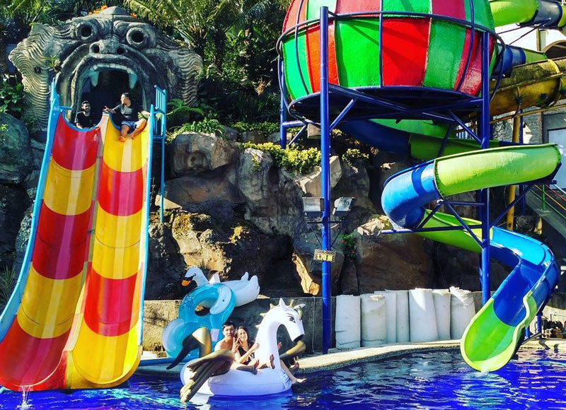 2-4-slide-via-christphilander