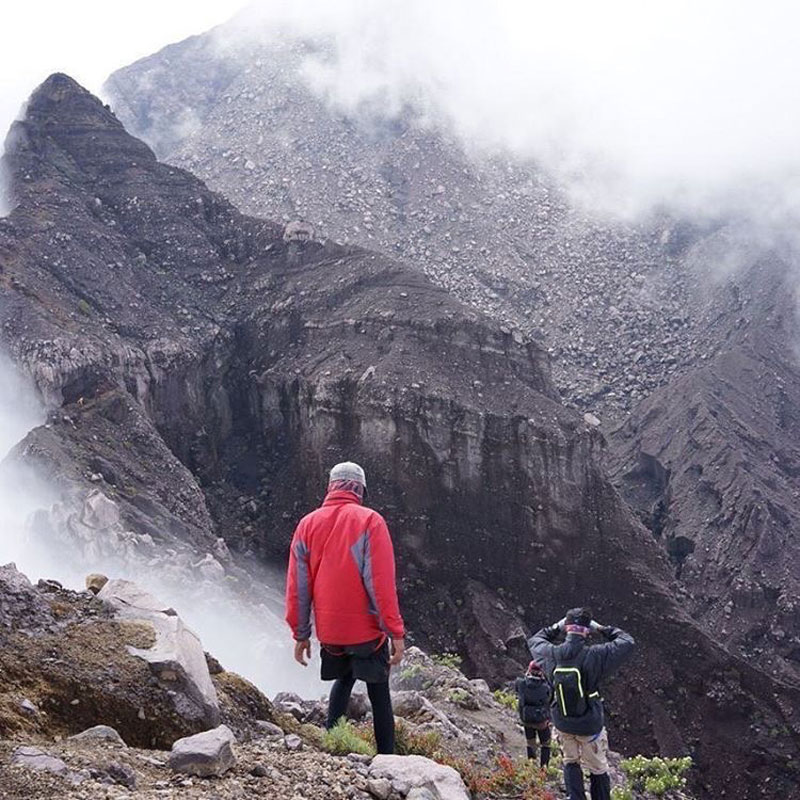 11-3-Gunung-Raung---Kawah-by-raung_camp