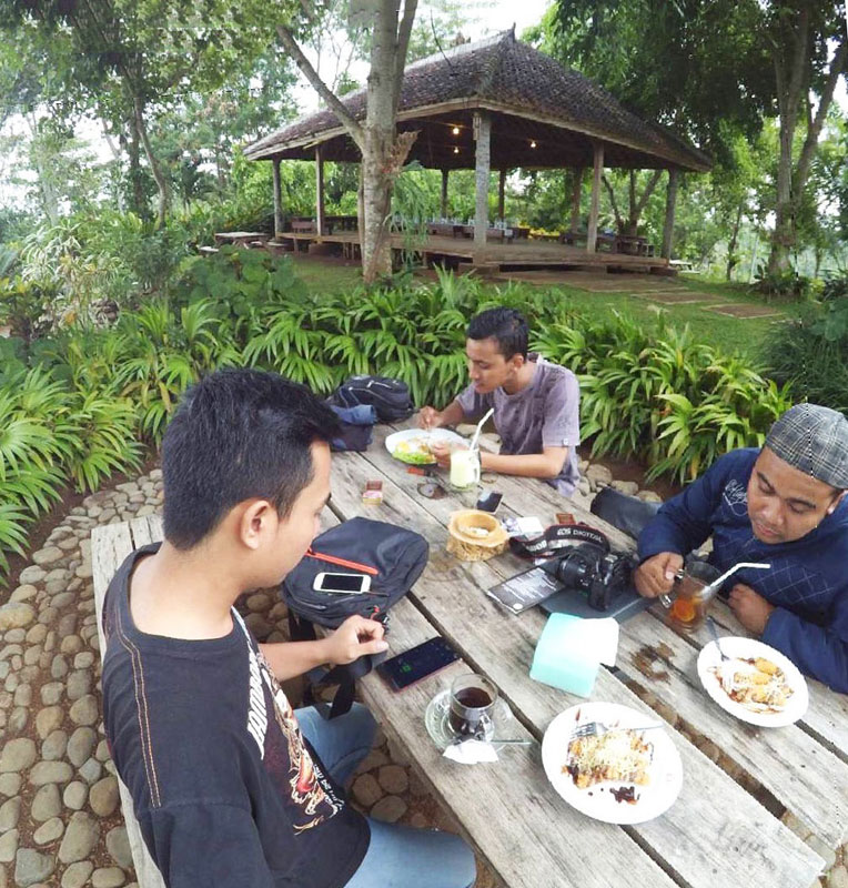 13-3-Pondok-Indah-by-rijal160