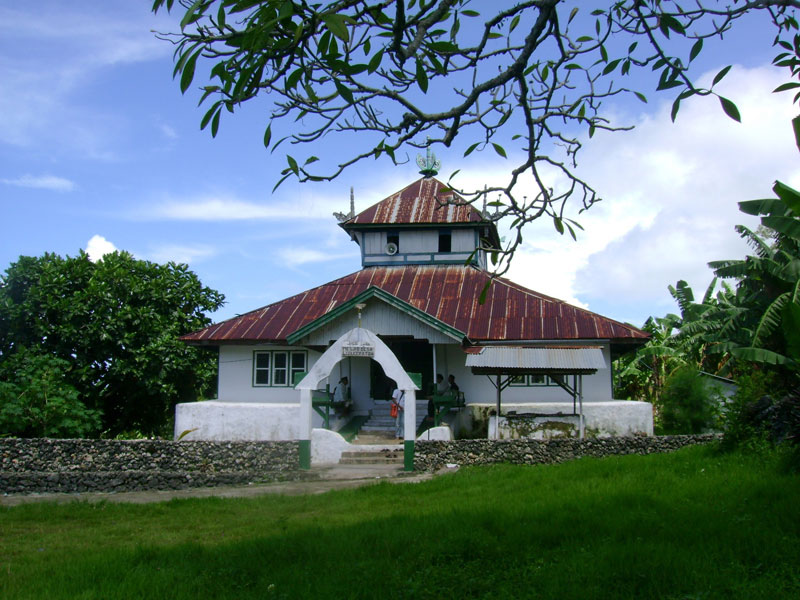 8-3-Liya-Togo---Mosque-by-Henri03