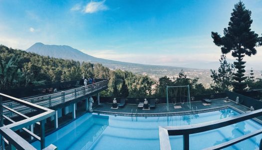 12 Hotel Asri di Puncak dengan Family Room untuk Liburan Bareng Keluarga dibawah Rp750 ribu