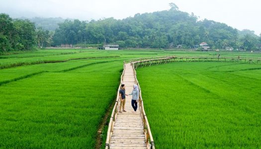 20 Tempat wisata romantis di Jogja dengan hawa sejuk, pemandangan keren dan murah!
