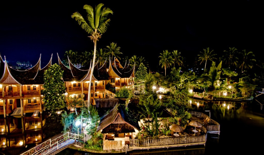Kampung Sampireun - Tripcanvas