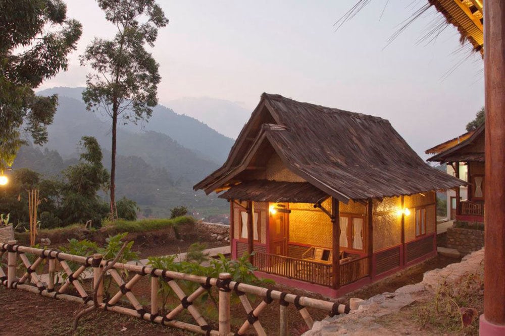 Sawung Gawir Restaurant and Bungalow - Tripcanvas