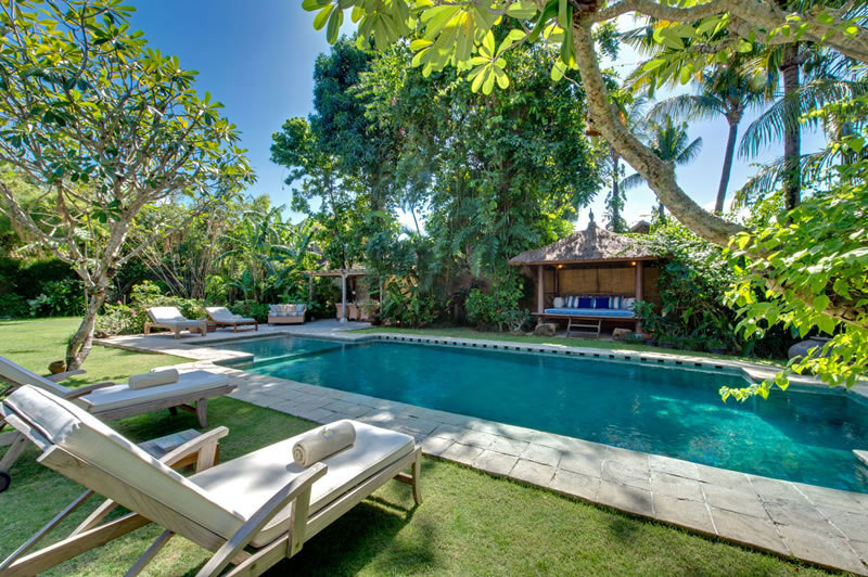 orchardhouse-pool-view