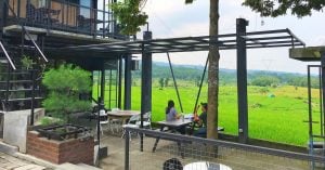23 Cafe keren di Semarang dengan pemandangan ciamik!
