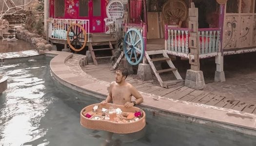 Hotel Instagramable murmer ala kampung Gypsy di Jogja! –  La Luna Resort
