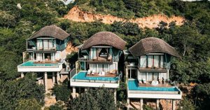 Review Plataran Komodo Resort & Spa: 5H4M di surga pribadi tepi pantai dengan view sunset, pulau eksotis, dan bukit