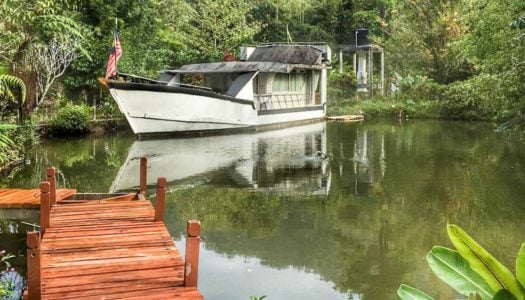 Sleep in a floating boathouse in Janda Baik, 1 hour from Kuala Lumpur – Sailor’s Rest