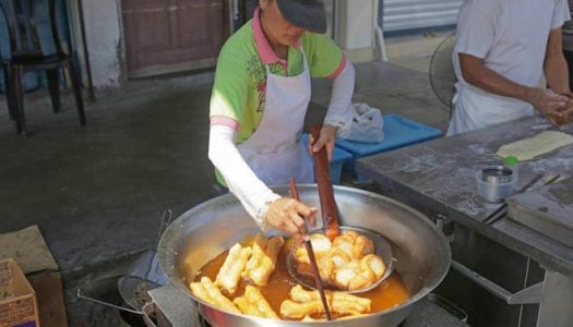 13 Local street food in Petaling Jaya and Subang Jaya (Kuala Lumpur) for afternoon snacks or late night makan with the gang!