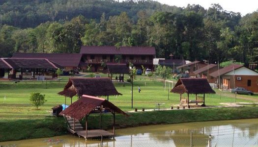 Huda’s Haven Retreat: Family-friendly riverside nature villas in Selangor with private pool, jacuzzi and more!