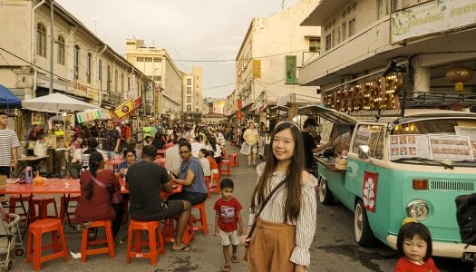 还再去马六甲鸡场街？那你就OUT了: 带你逛最新夜市祈安美食街(Kee Ann Food Street)！