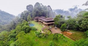 云顶以外的吹风好去处，藏在云端上的豪华木城堡 - Puncak Rimba