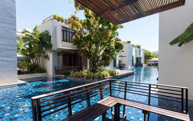 10-pool-access-2