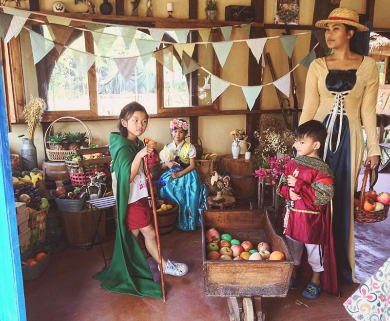 14-8-dressup-kid-via-manisara_t