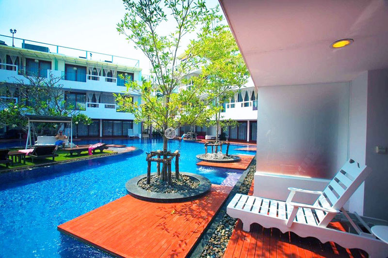 1-4-pool-access-2