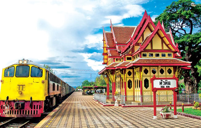 14. Hua Hin Railway Station-by-signalfire