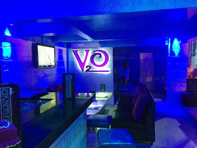 11-1-V2O-Ice-Bar-by-YacchanAmerone-(4)