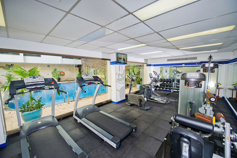 2-2-Kingston-Suites-Hotel