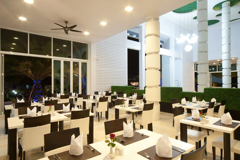 5-4-blue-latan-restaurant-by-thepalmery
