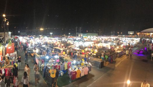 6 Reasons to shop at Sai Tai Mai Center Night Market in Bangkok