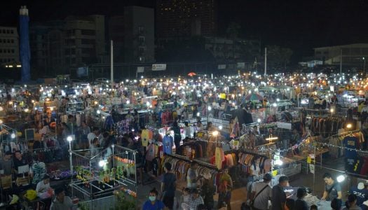 6 Reasons to shop at Owl Market in Bangkok, just 40min from Pratunam Market, including places to eat!