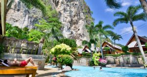 【甲米 (Krabi)住宿】17间适合一家四口的家庭套房!靠近海边又有泳池!不用RM280就住得到!